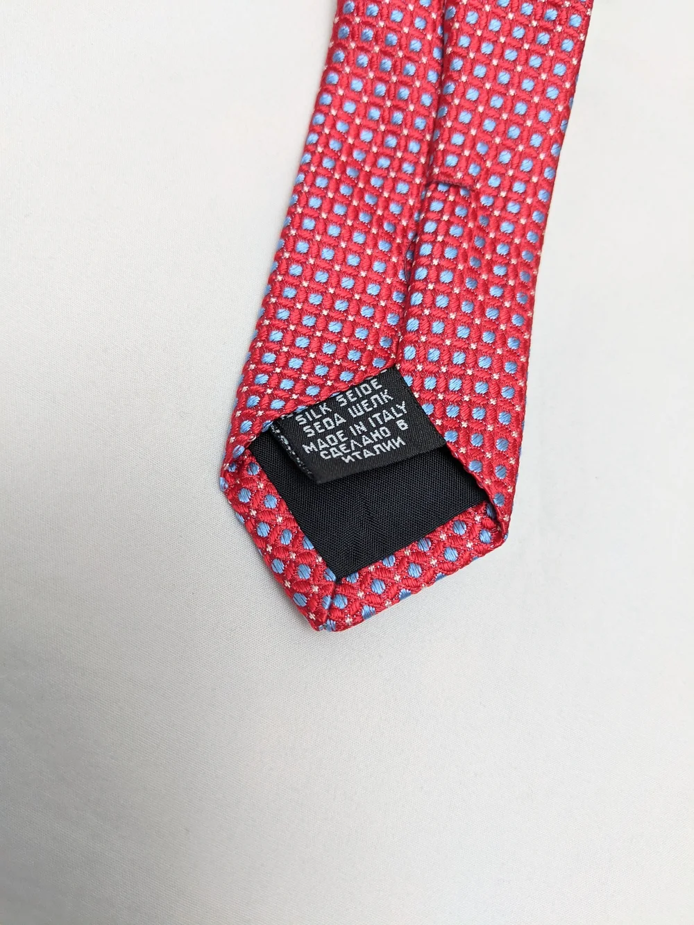 Like New Boss Red Geometric Silk Tie